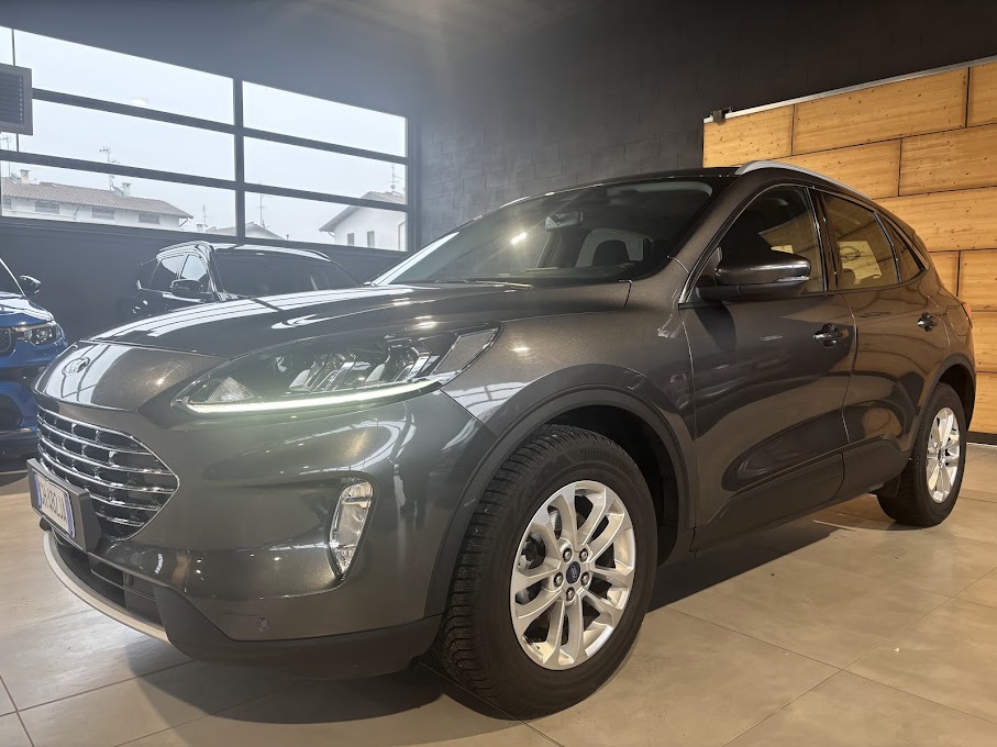 Ford Kuga 2021 Magnetic Grey da Gamma Auto a Vermezzo con Zelo