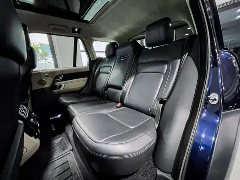 Land Rover Range Rover 3.0d i6 mhev Westminster Black 249cv auto 2021 — foto 13