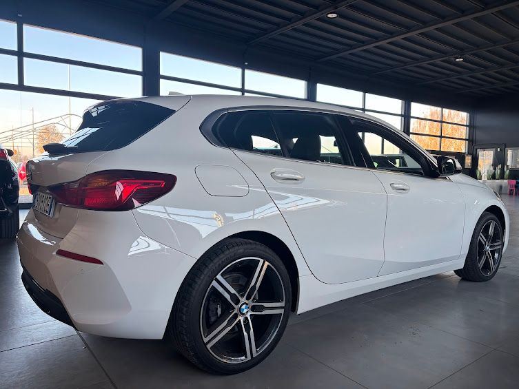 BMW BMW 116D 5P. NEOPATENTATI 2021 — foto 4