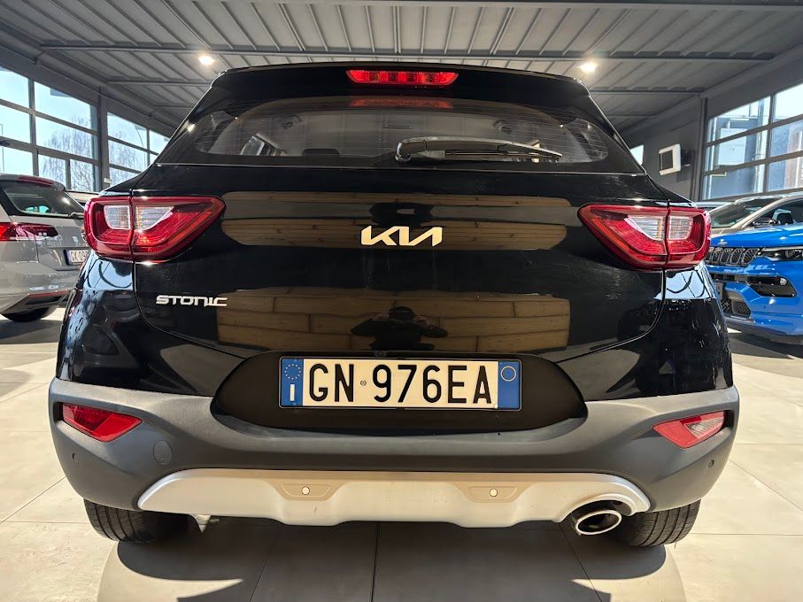 Kia KIA STONIC 1.0 T-GDI 100CV MHEV NEOPATENTATI 2023 — foto 3