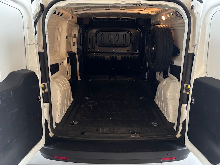 FIAT FIAT DOBLO 1.4 120CV NATURAL POWER MAXI LOUNGE 2021 — foto 14