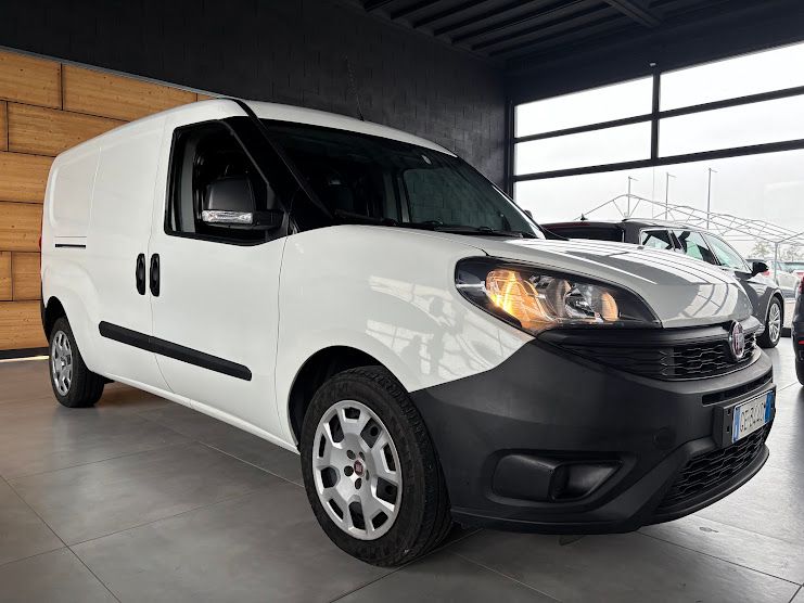 FIAT FIAT DOBLO 1.4 120CV NATURAL POWER MAXI LOUNGE 2021 — foto 5