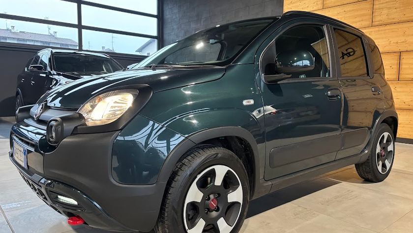 Fiat FIAT PANDA 1.0 HYBRID CITY CROSS 70CV 40.000KM 2023