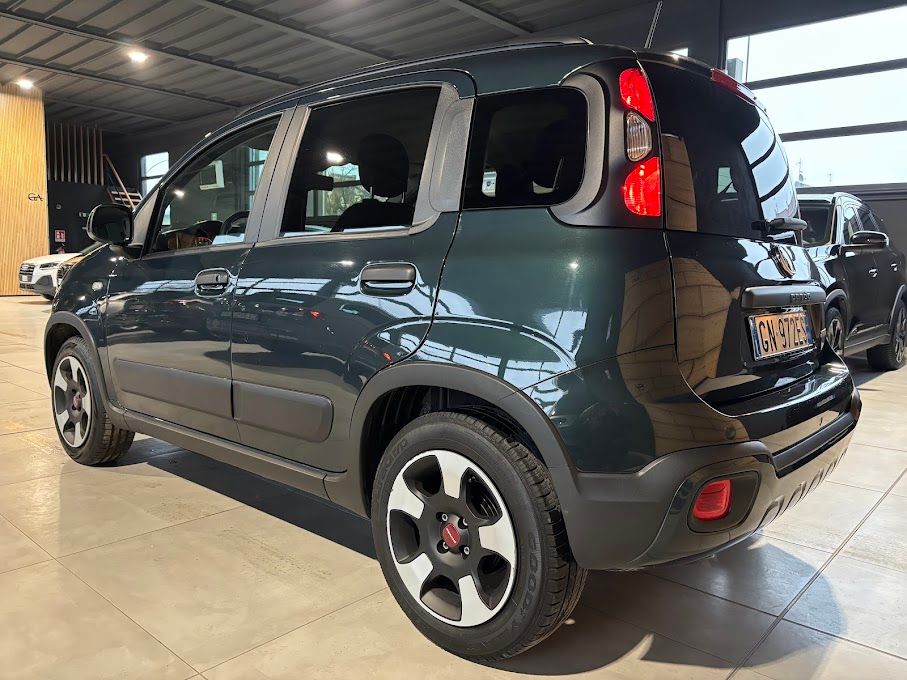 Fiat FIAT PANDA 1.0 HYBRID CITY CROSS 70CV 40.000KM 2023 — foto 2