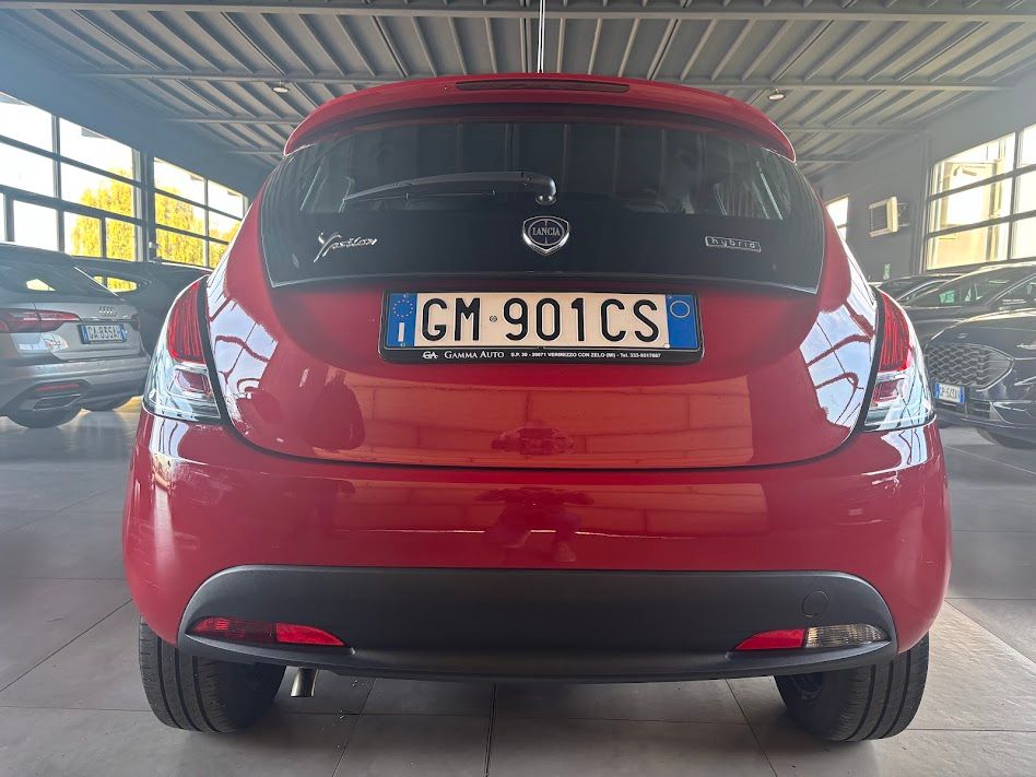 Lancia LANCIA YPSILON 1.0 HYBRID 50.000KM NEOPATENTATI 2023 — foto 3