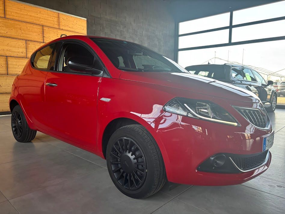 Lancia LANCIA YPSILON 1.0 HYBRID 50.000KM NEOPATENTATI 2023 — foto 5