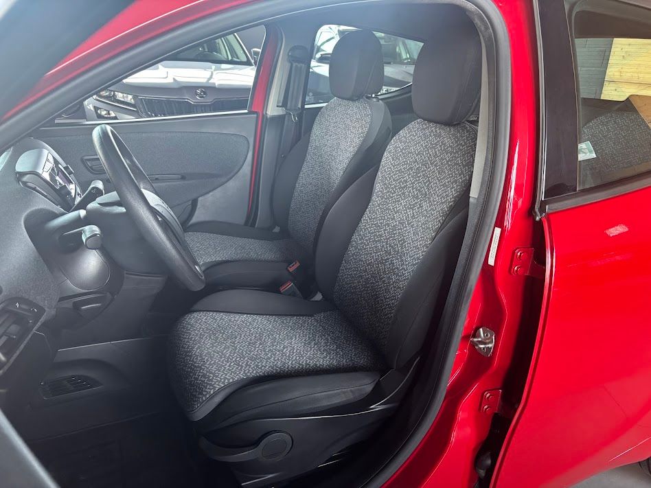 Lancia LANCIA YPSILON 1.0 HYBRID 50.000KM NEOPATENTATI 2023 — foto 7
