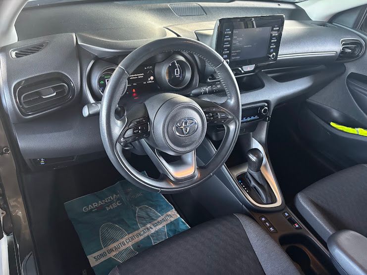 Toyota TOYOTA YARIS 1.5 HYBRID TREND 5P. NEOPATENTATI 2021 — foto 9