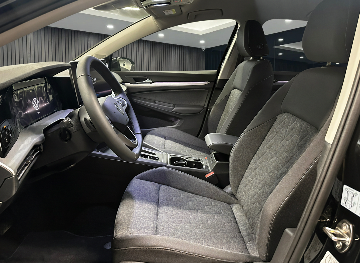Volkswagen Golf 1.5 tsi ehybrid Life 204cv dsg 2025 — foto 5