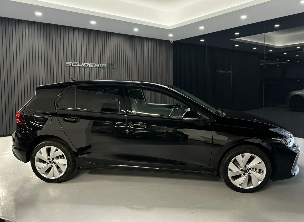Volkswagen Golf 1.5 tsi ehybrid Life 204cv dsg 2025 — foto 4
