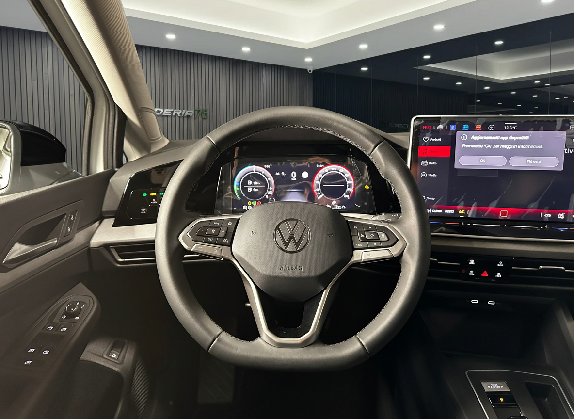 Volkswagen Golf 1.5 tsi ehybrid Life 204cv dsg 2025 — foto 9