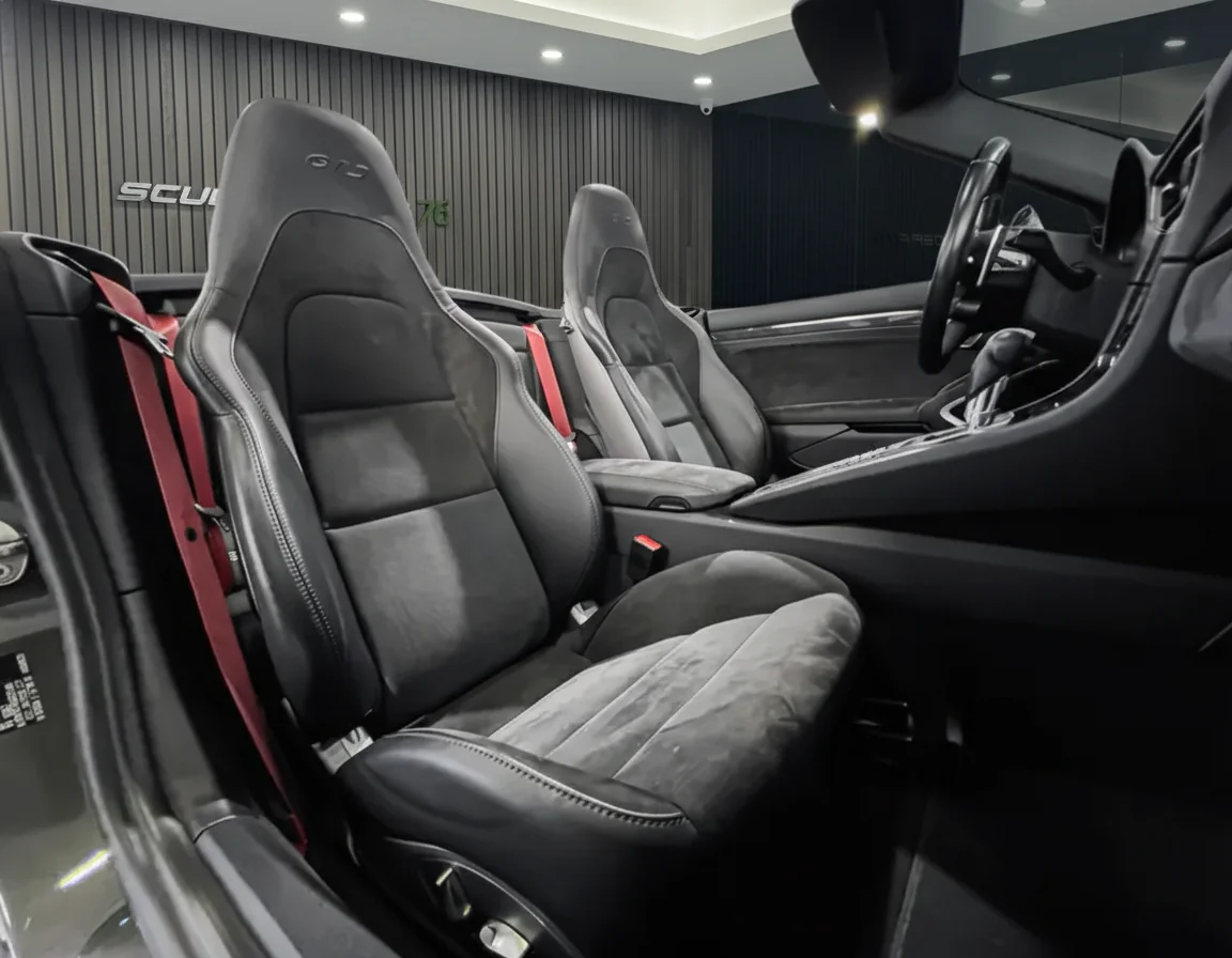 Porsche 911 Cabrio 3.0 Carrera GTS auto 2018 — foto 10