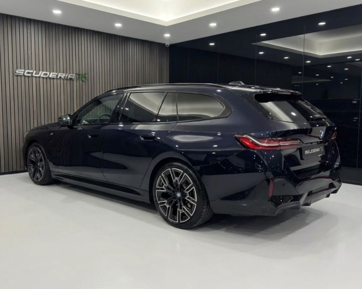 BMW 520d Touring 48V xdrive MSport auto 2024 — foto 4