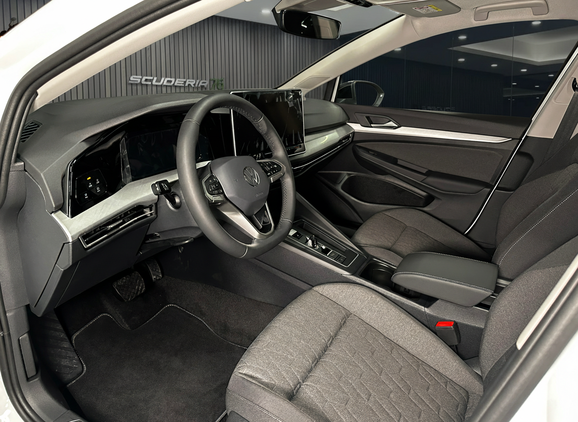 Volkswagen Golf 1.5 tsi ehybrid Life 204cv dsg 2025 — foto 6